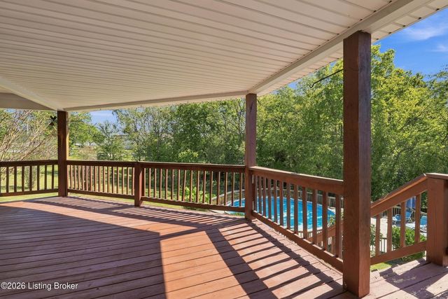 2225 Hochstrasser Rd, Fisherville, KY 40023