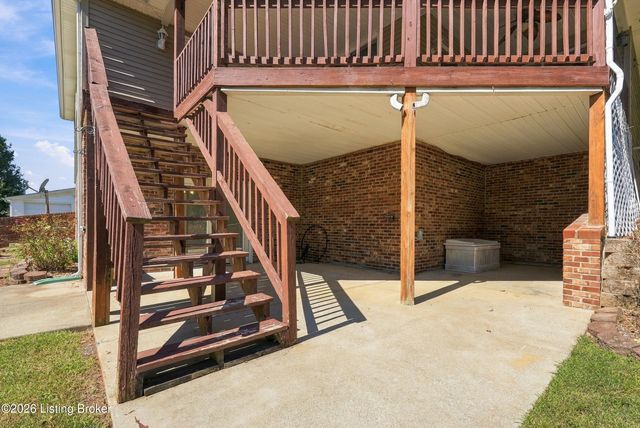 2225 Hochstrasser Rd, Fisherville, KY 40023