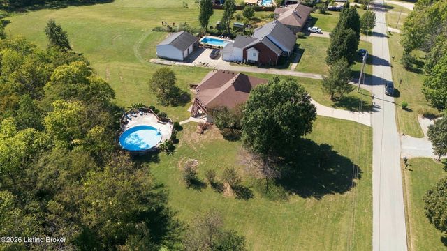 2225 Hochstrasser Rd, Fisherville, KY 40023