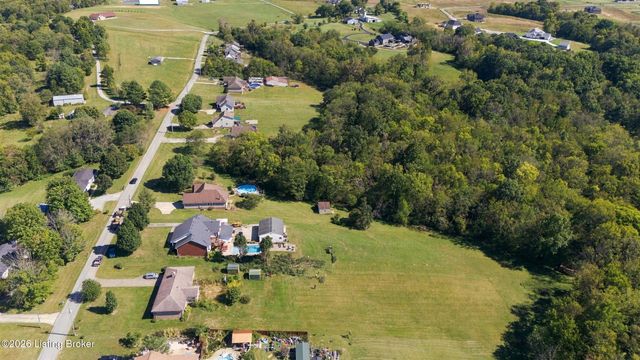 2225 Hochstrasser Rd, Fisherville, KY 40023