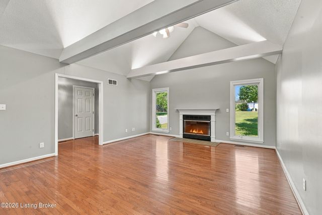 2225 Hochstrasser Rd, Fisherville, KY 40023
