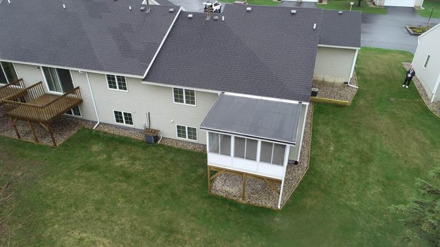 2941 Parkside Drive 88, Jenison, MI 49428