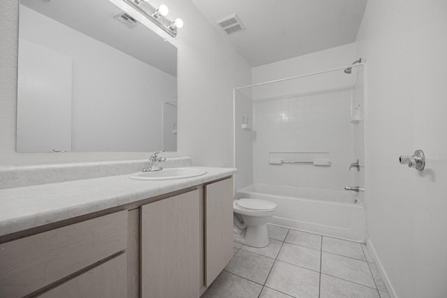16033 N 25th Street 202, Phoenix, AZ 85032