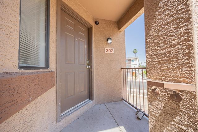 16033 N 25th Street 202, Phoenix, AZ 85032