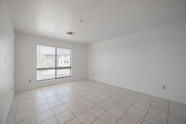 16033 N 25th Street 202, Phoenix, AZ 85032