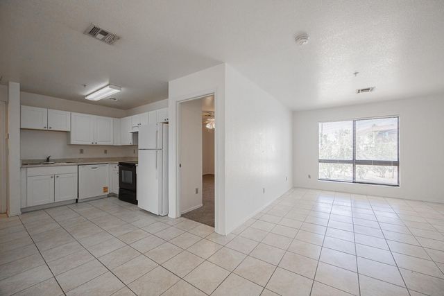 16033 N 25th Street 202, Phoenix, AZ 85032