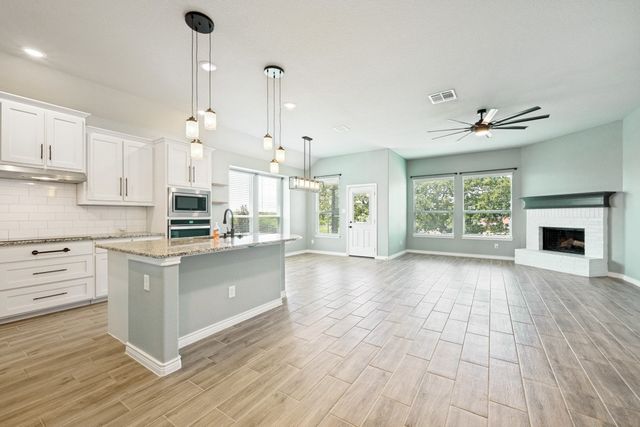 1620 Glade Meadows Drive, Burleson, TX 76058