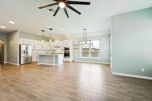 1620 Glade Meadows Drive, Burleson, TX 76058