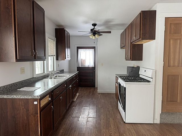 105 E Allen Street, Kentland, IN 47951