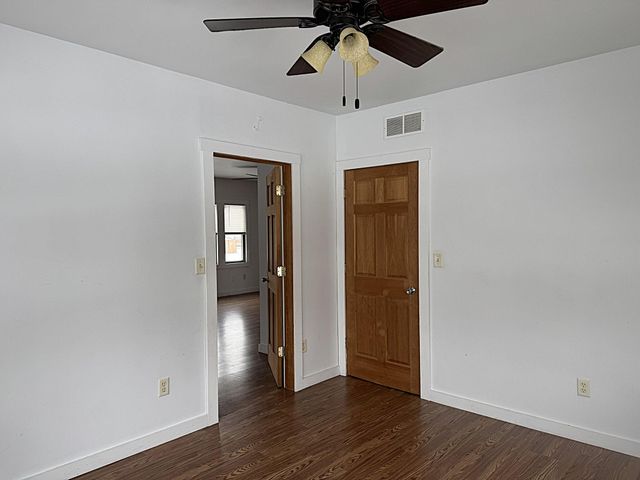 105 E Allen Street, Kentland, IN 47951