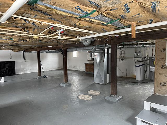 105 E Allen Street, Kentland, IN 47951