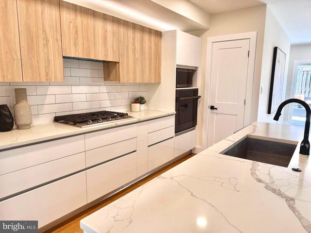 310 S ALFRED ST, Alexandria, VA 22314