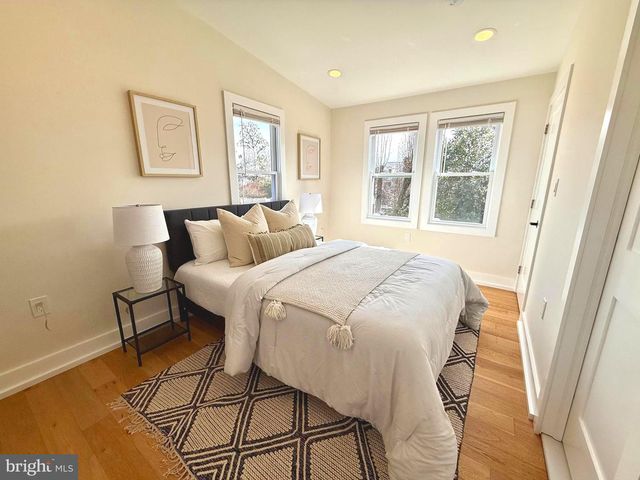 310 S ALFRED ST, Alexandria, VA 22314