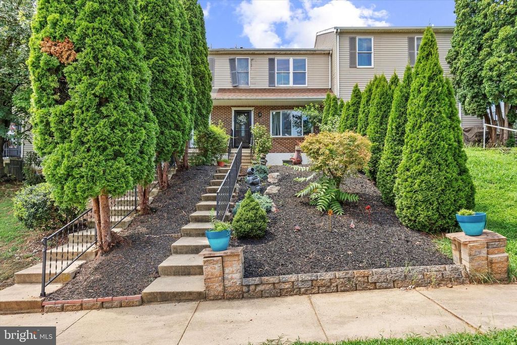 222 POPLAR DR, Reading, PA 19606
