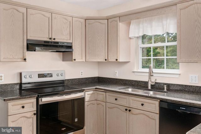 610 MONTROSE DR, Fredericksburg, VA 22407