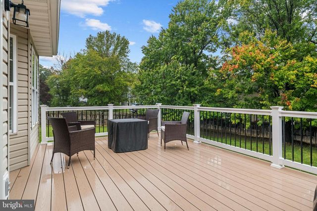 610 MONTROSE DR, Fredericksburg, VA 22407