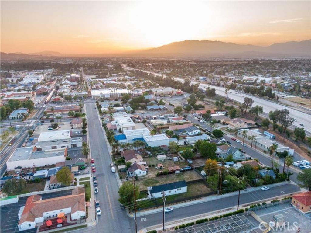 423 E Stuart, Redlands, CA 92374