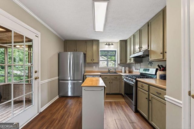 1269 Westover Trace NW, Acworth, GA 30102