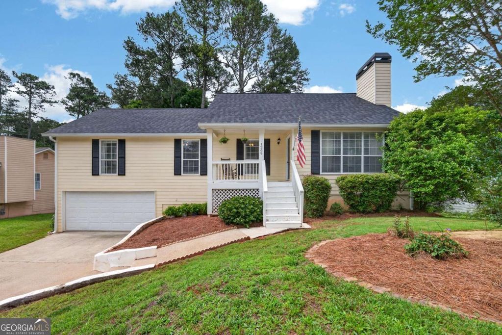 1269 Westover Trace NW, Acworth, GA 30102