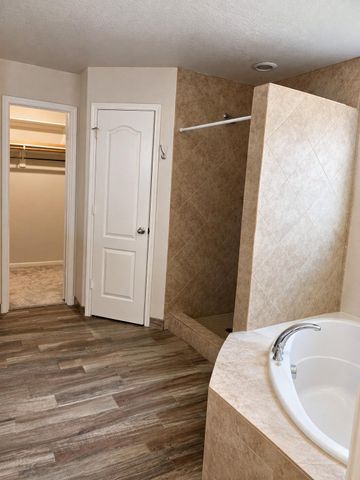 18203 Fairhope Oak Court, Houston, TX 77084