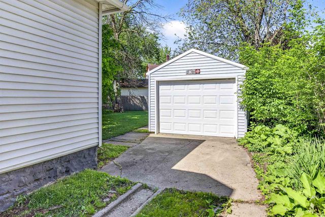 135 N STORY STREET, Appleton, WI 54915