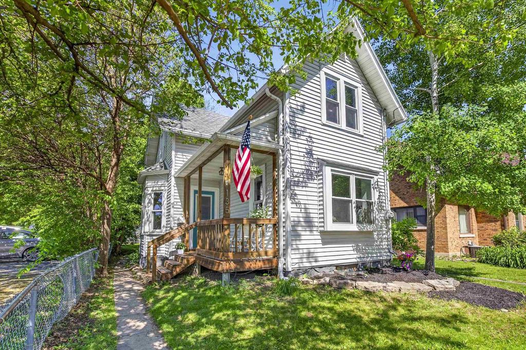 135 N STORY STREET, Appleton, WI 54915