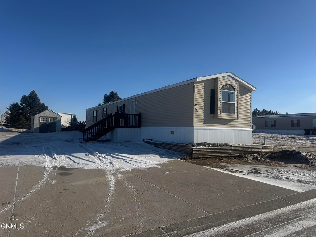 306 Hawk Street, Lincoln, ND 58504
