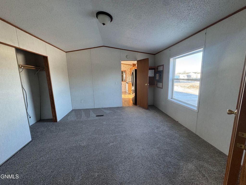 306 Hawk Street, Lincoln, ND 58504 photo 13