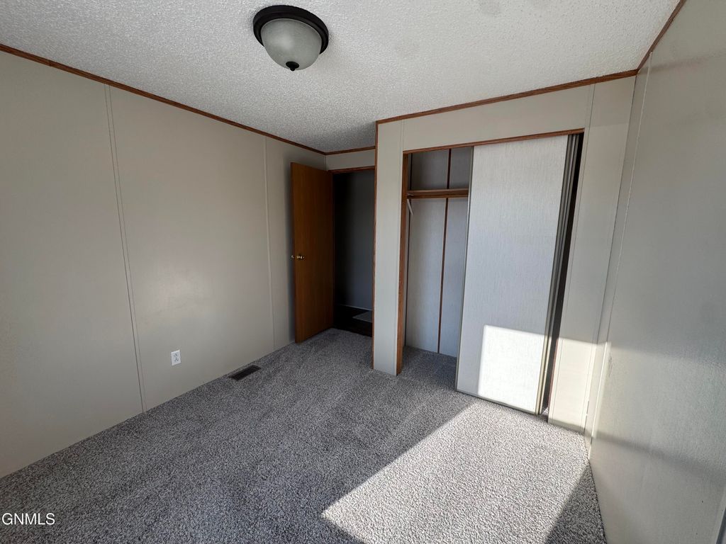 306 Hawk Street, Lincoln, ND 58504 photo 16