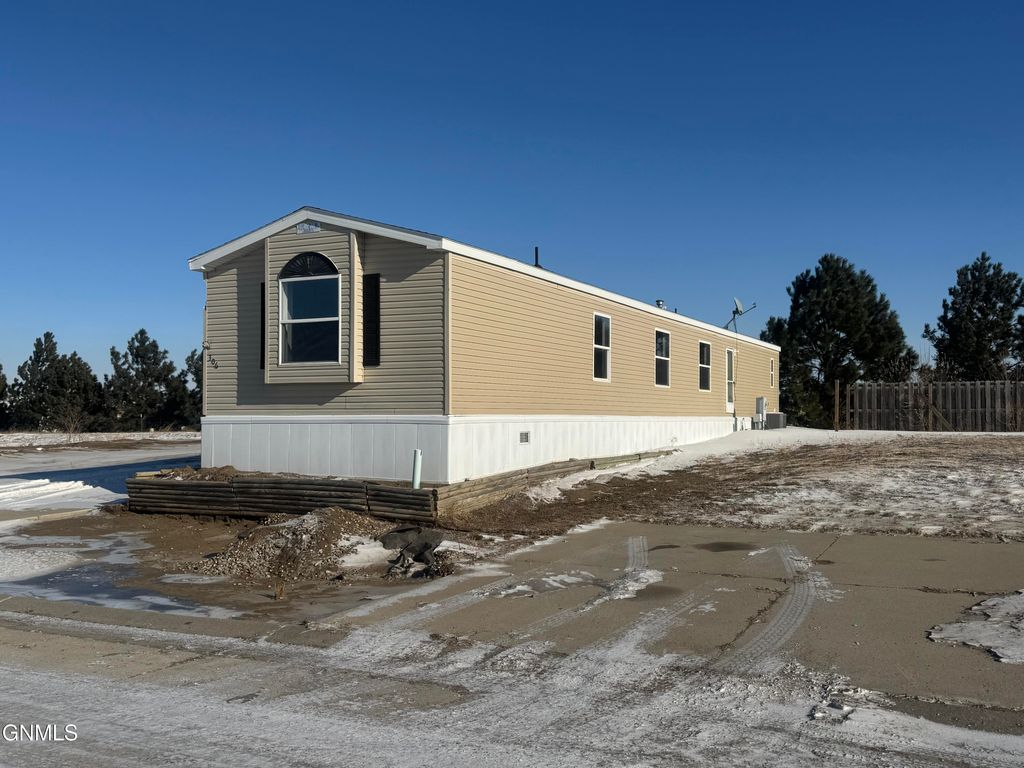 306 Hawk Street, Lincoln, ND 58504 photo 2