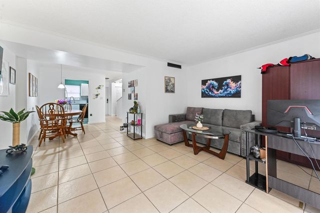 803 W Oakland Park Boulevard A7, Oakland Park, FL 33311