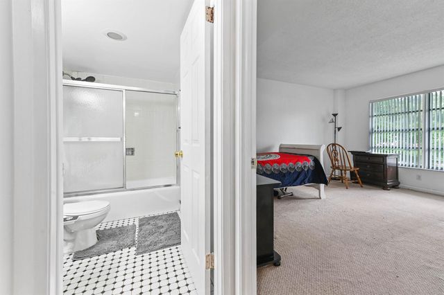803 W Oakland Park Boulevard A7, Oakland Park, FL 33311