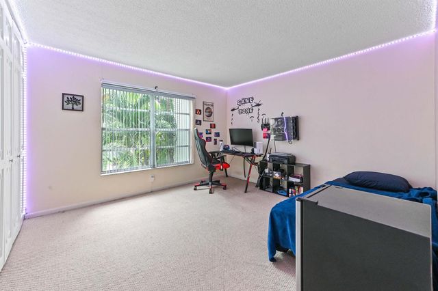803 W Oakland Park Boulevard A7, Oakland Park, FL 33311