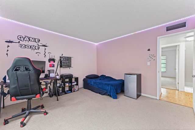 803 W Oakland Park Boulevard A7, Oakland Park, FL 33311