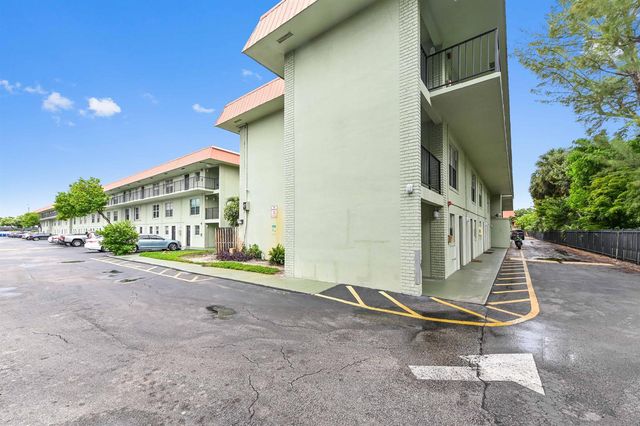 803 W Oakland Park Boulevard A7, Oakland Park, FL 33311