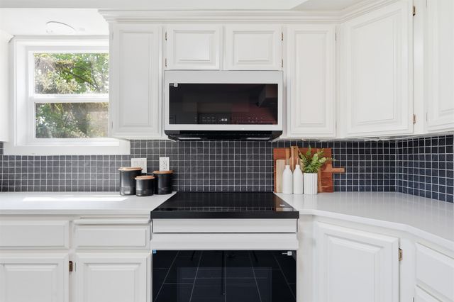 3660 W Rosamond Ave, Spokane, WA 99224