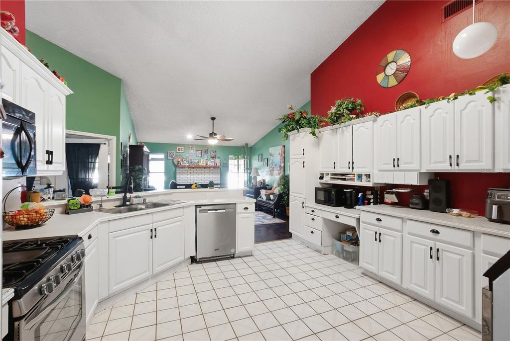 Image 15 of property listing at 1250 N CARPENTER ROAD, Titusville, FL 32796