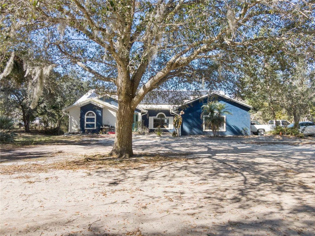 Image 4 of property listing at 1250 N CARPENTER ROAD, Titusville, FL 32796