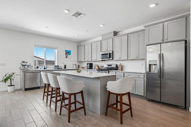 12675 Patagonian Way, Rancho Cordova, CA 95742