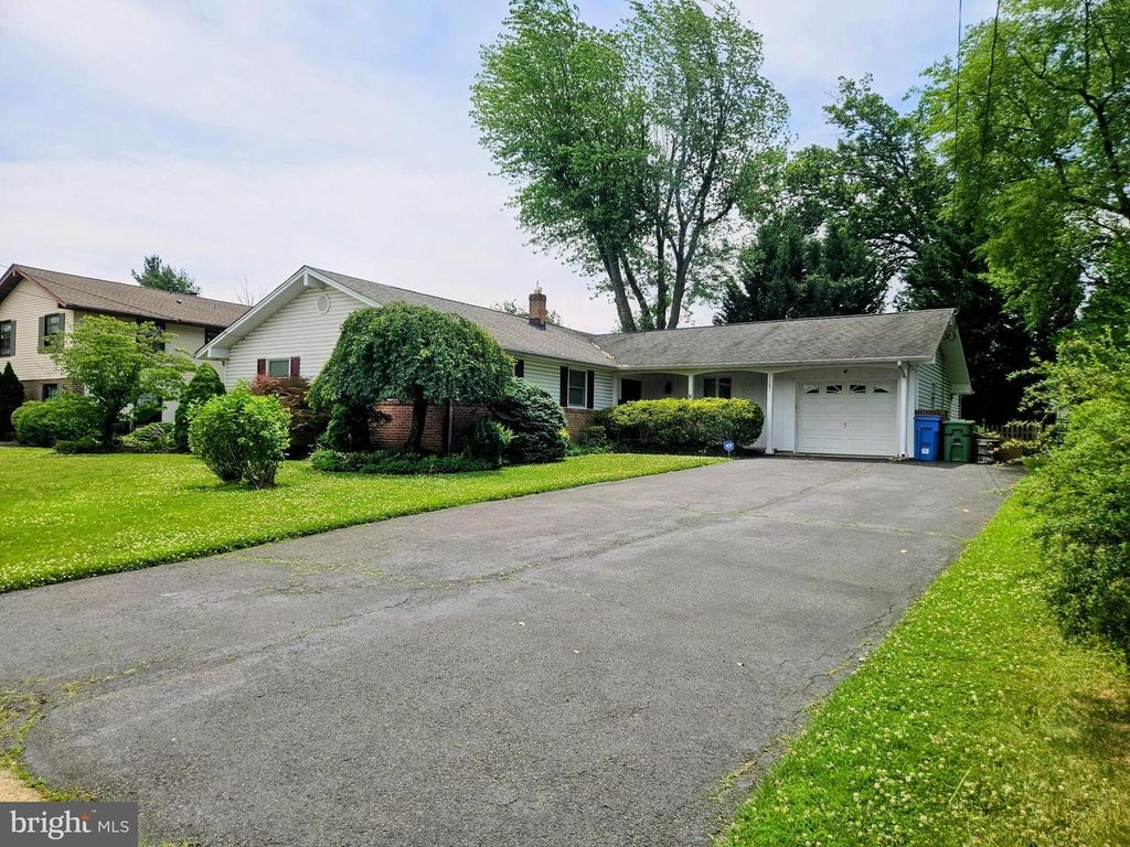 1107 HARAL PL, Cherry Hill, NJ 08034