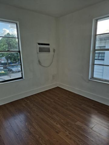 66 W 13th St 4, Hialeah, FL 33010
