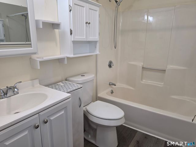 25 Lisa Court 11, Waterbury, CT 06704