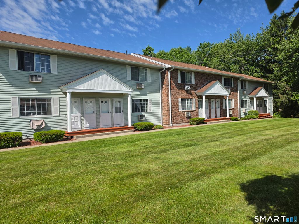 25 Lisa Court 11, Waterbury, CT 06704