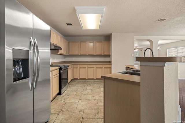 830 Mandolin Wind, San Antonio, TX 78258