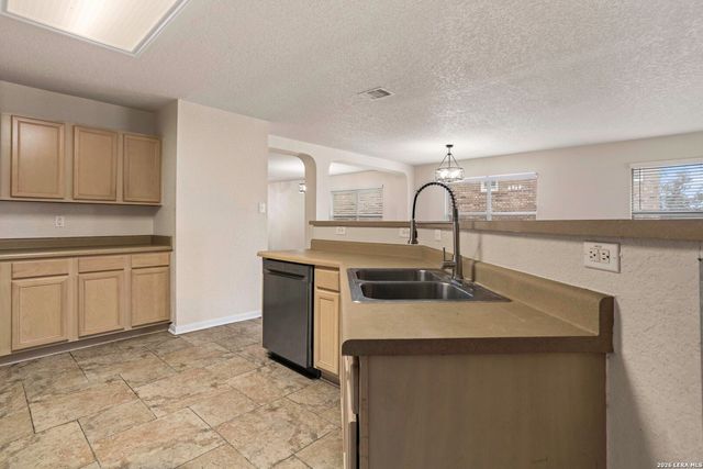 830 Mandolin Wind, San Antonio, TX 78258