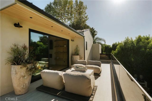 11937 Addison Street, Valley Village, CA 91607