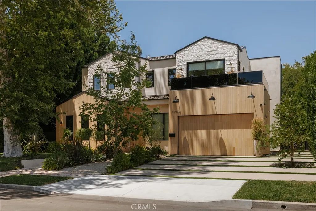 11937 Addison Street, Valley Village, CA 91607