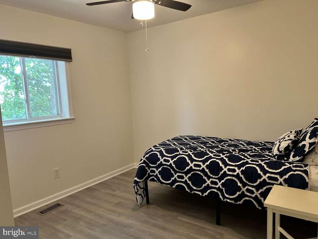 836 SPRUCE LN, Williamstown, NJ 08094
