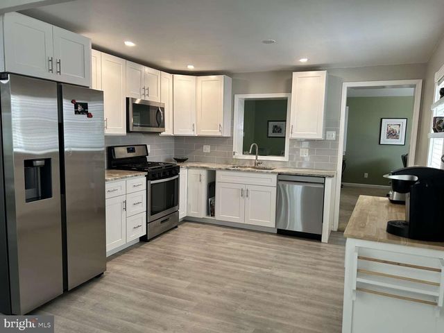 836 SPRUCE LN, Williamstown, NJ 08094