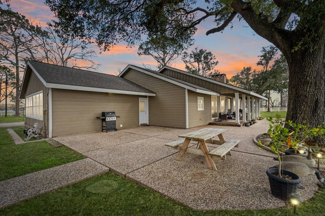 2935 W Fm 1462, Rosharon, TX 77583